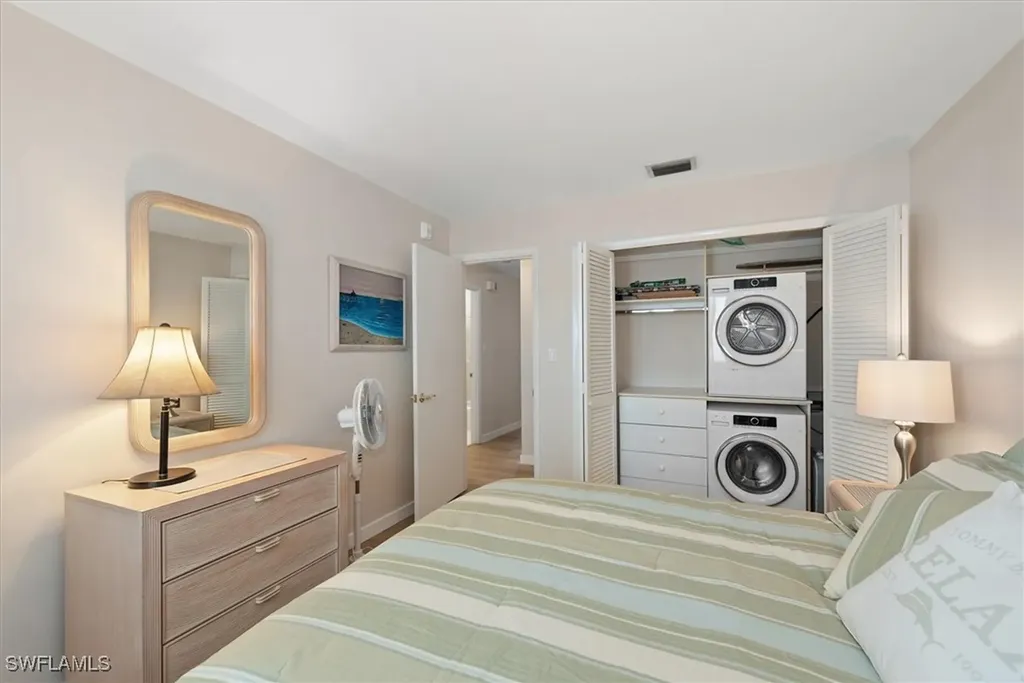 1065 Gulf Shore Boulevard N Naples FL 34102