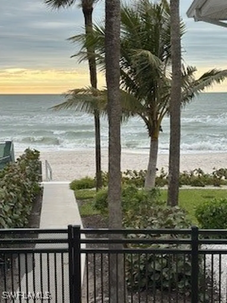 1065 Gulf Shore Boulevard N Naples FL 34102