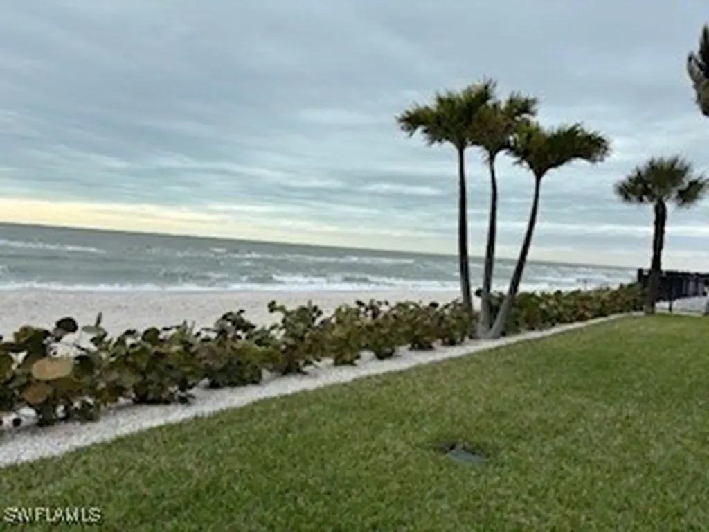 1065 Gulf Shore Boulevard N Naples FL 34102