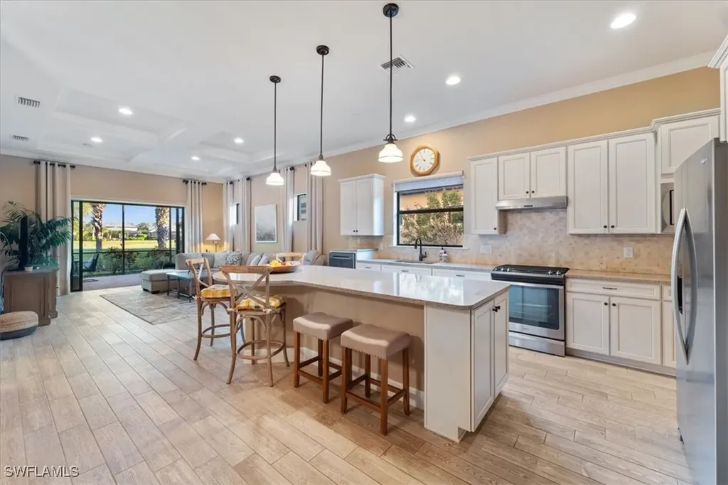 9418 Greyhawk Trail Naples FL 34120