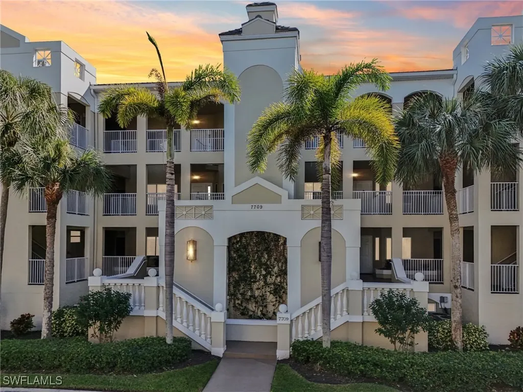 Naples FL, 7709 Pebble Creek Circle, Unit 202
