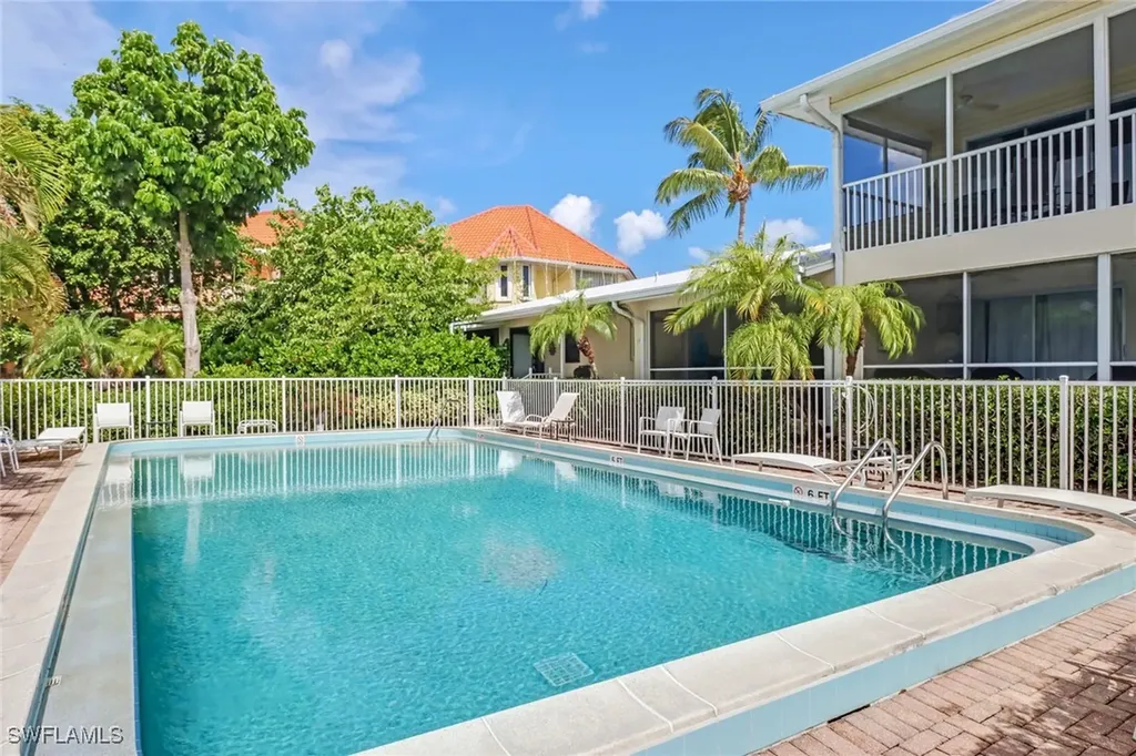 1351 Curlew Avenue Naples FL 34102