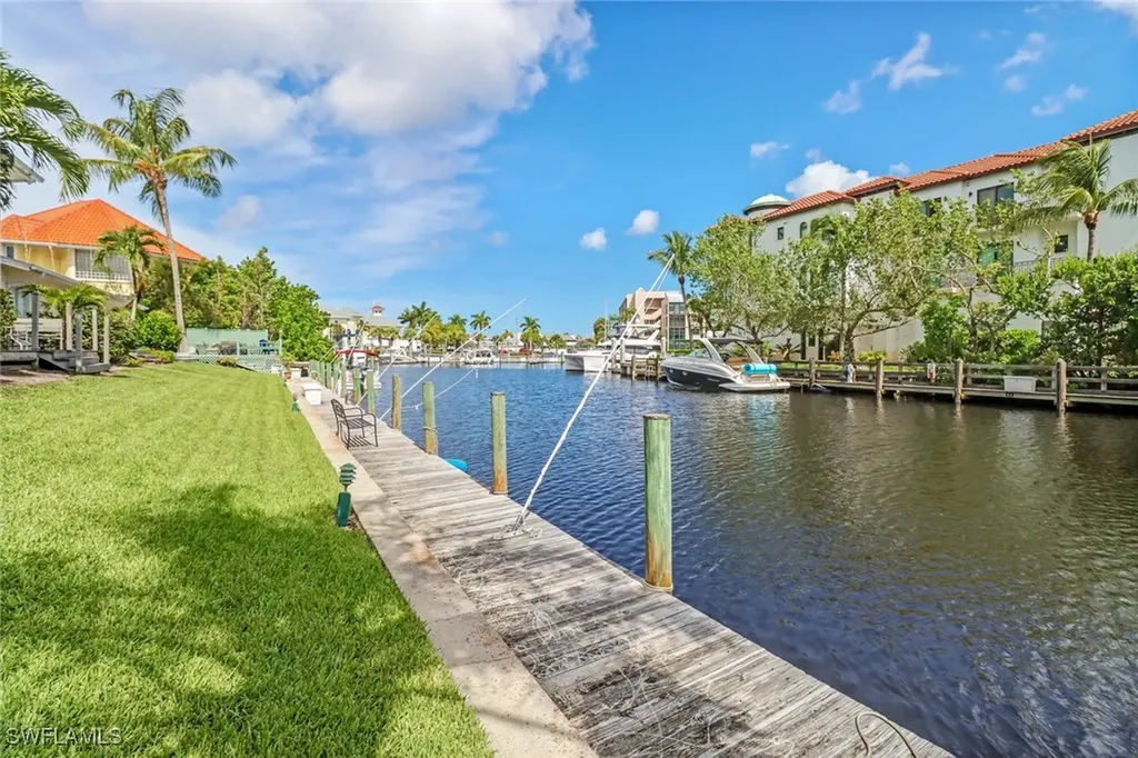 1351 Curlew Avenue Naples FL 34102
