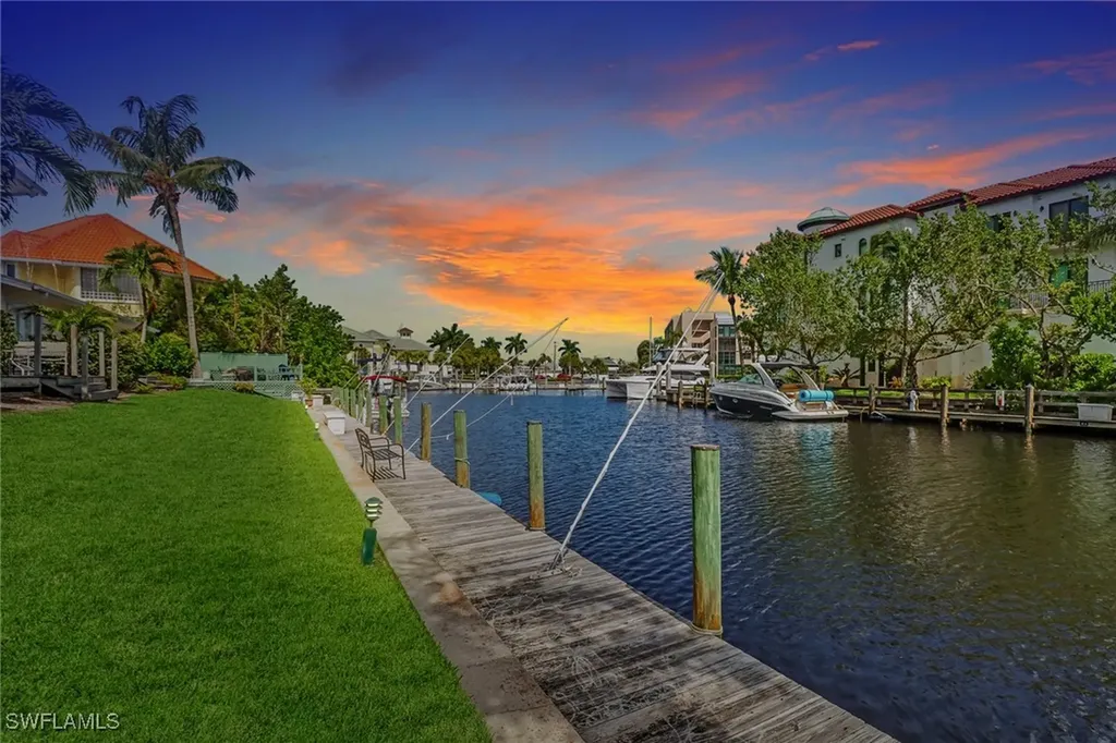 1351 Curlew Avenue Naples FL 34102