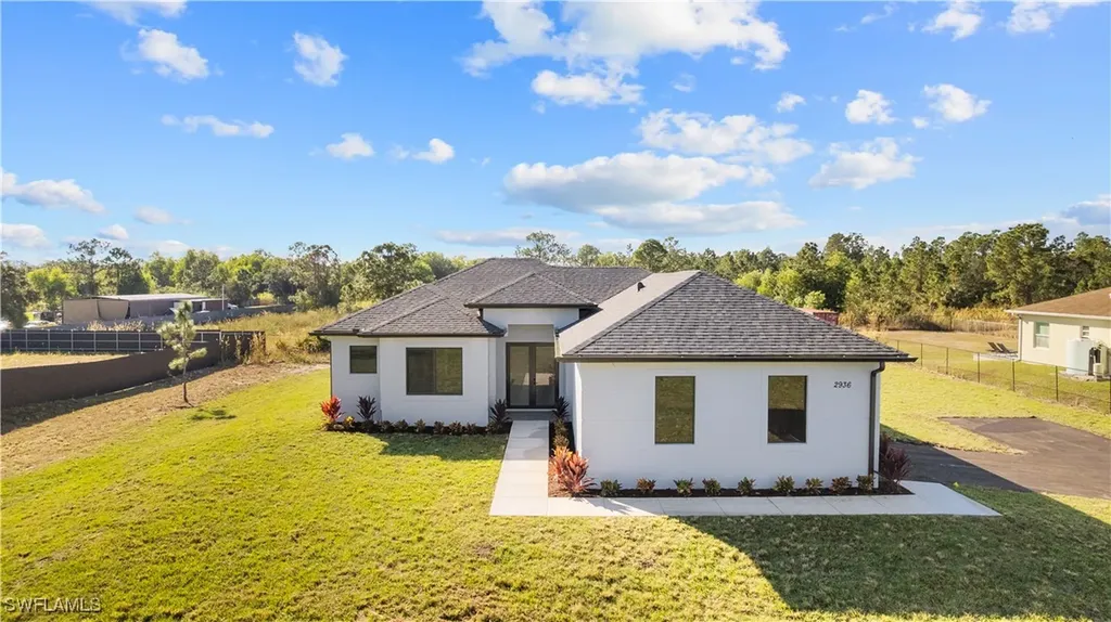 2936 41st Avenue NE Naples FL 34120