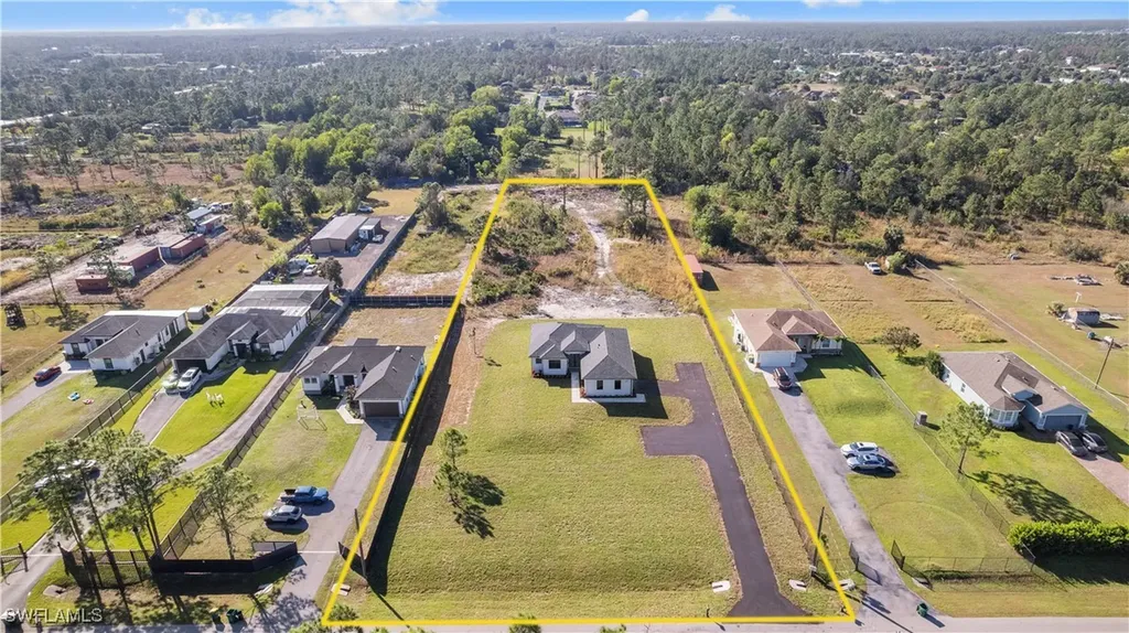 2664 43rd Avenue NE Naples FL 34120