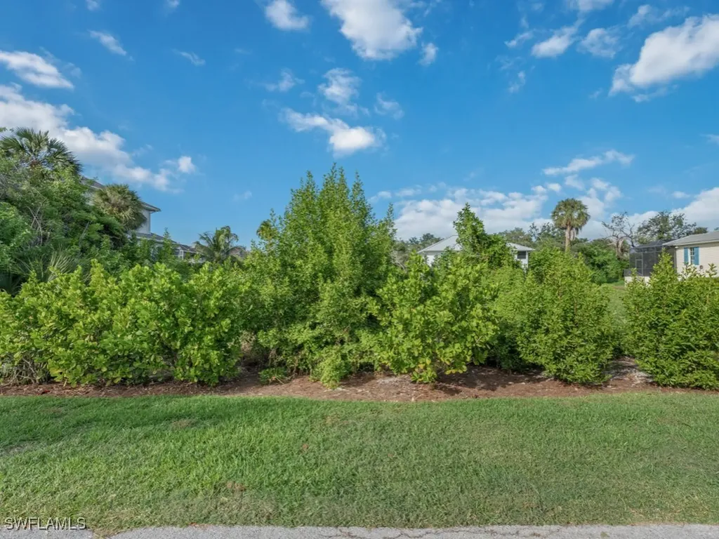 Marco Island FL, 376 Beach Lily Lane