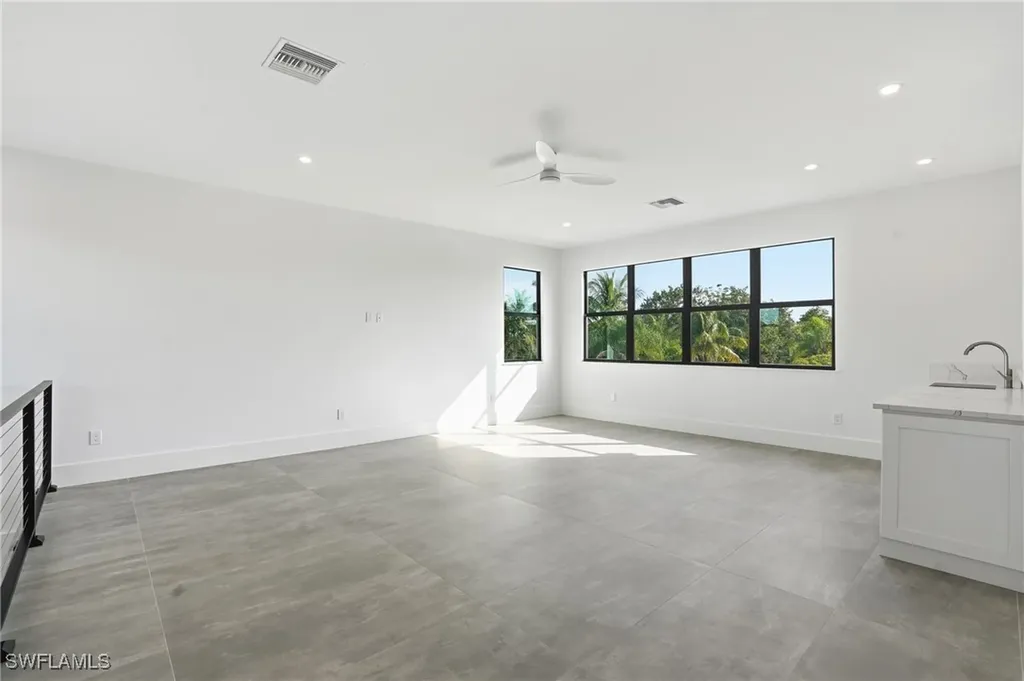 2727 Van Buren Avenue Naples FL 34112
