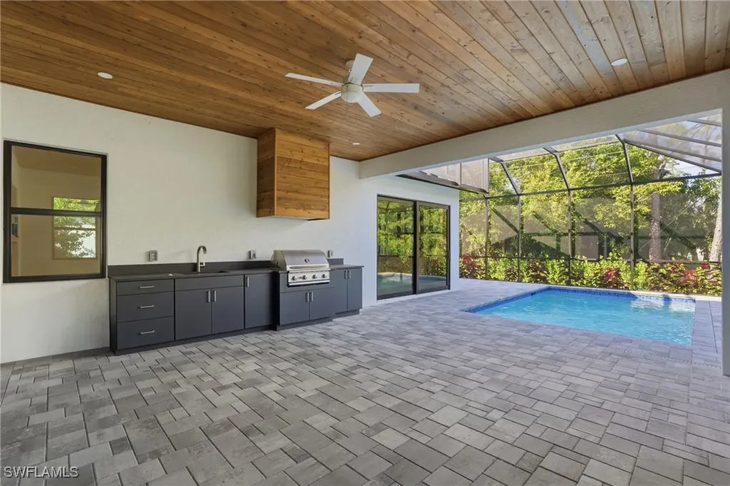 2727 Van Buren Avenue Naples FL 34112