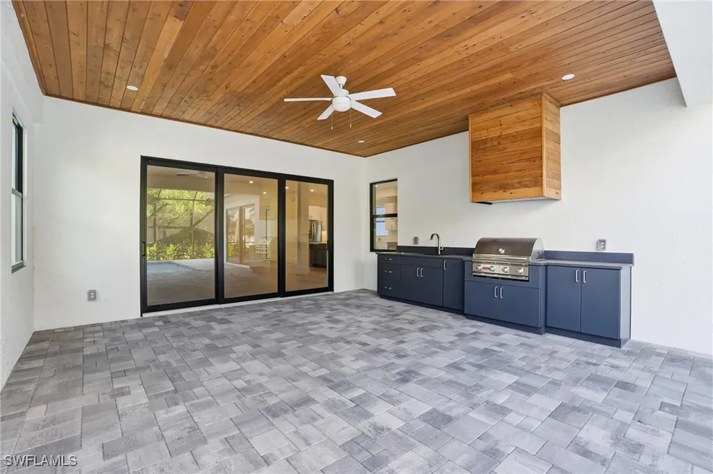 2727 Van Buren Avenue Naples FL 34112