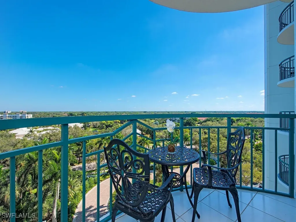 7515 Pelican Bay Boulevard Naples FL 34108