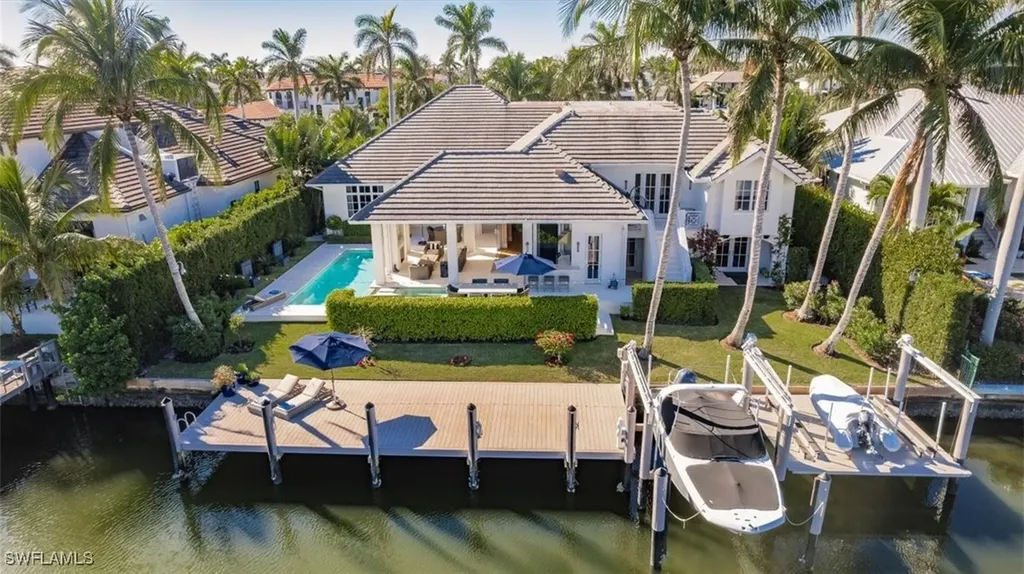 Naples FL, 1935 7TH Street S