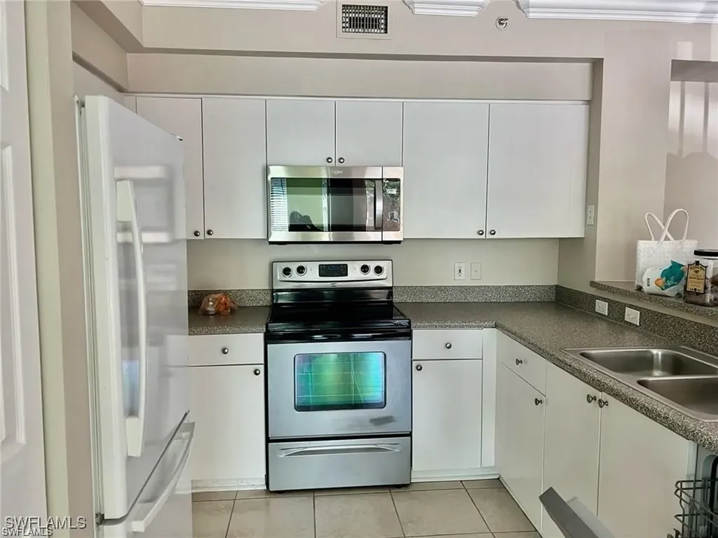 1115 Reserve Court Naples FL 34105
