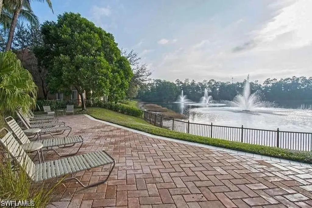 1115 Reserve Court Naples FL 34105