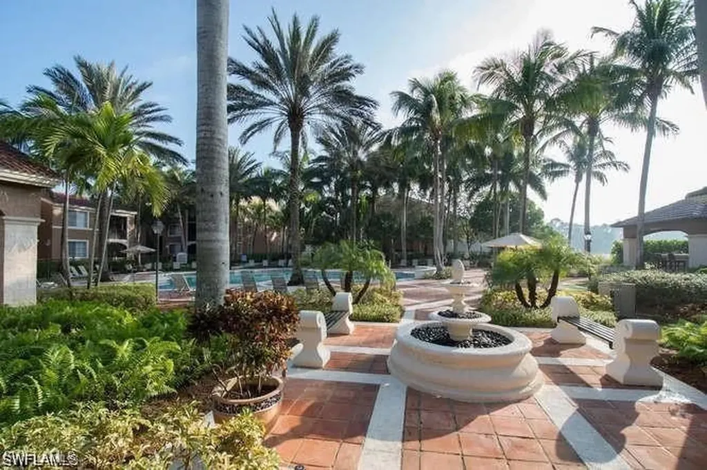 1115 Reserve Court Naples FL 34105