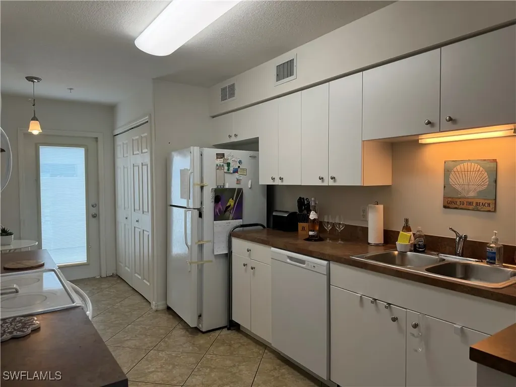 26691 Rosewood Pointe Drive Bonita Springs FL 34135