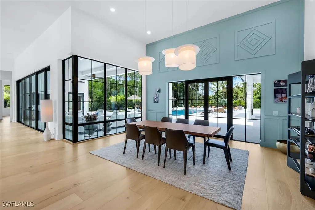 6677 Hunters Road Naples FL 34109