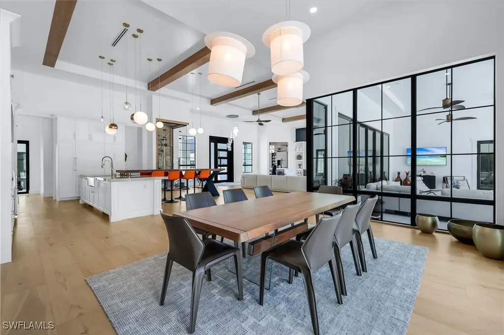 6677 Hunters Road Naples FL 34109