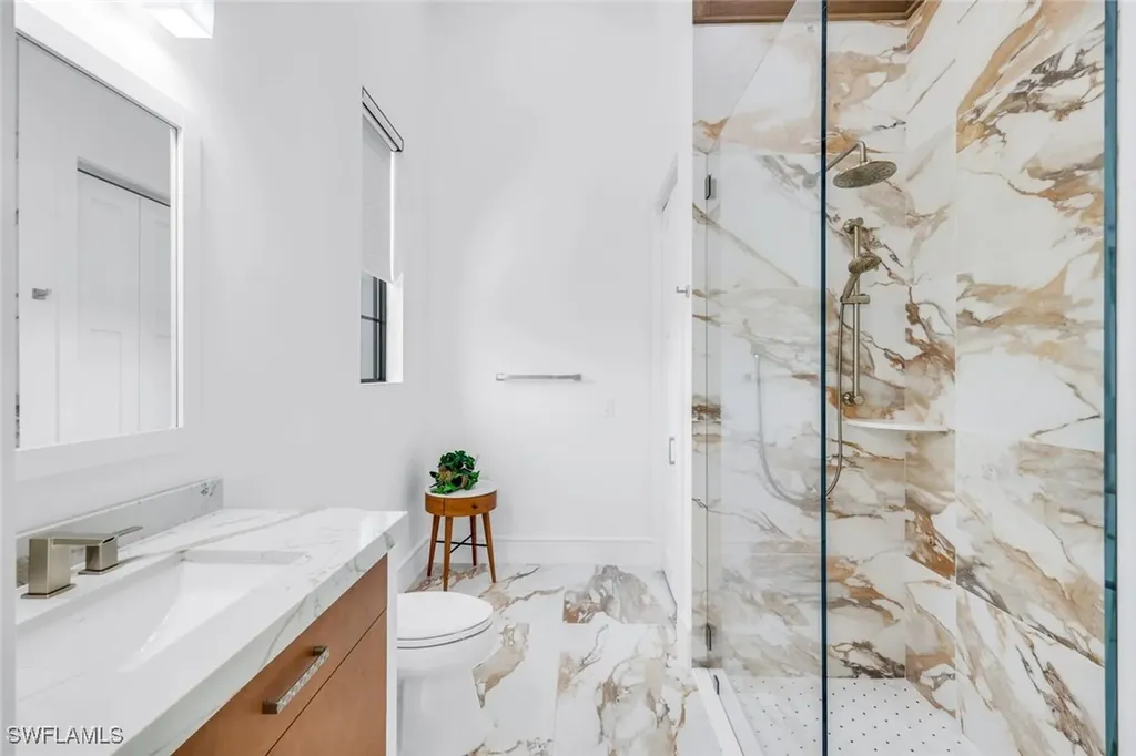 6677 Hunters Road Naples FL 34109