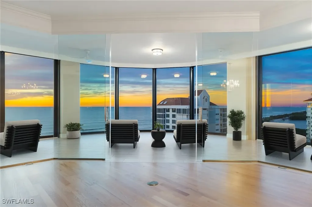 81 Seagate Drive Naples FL 34103