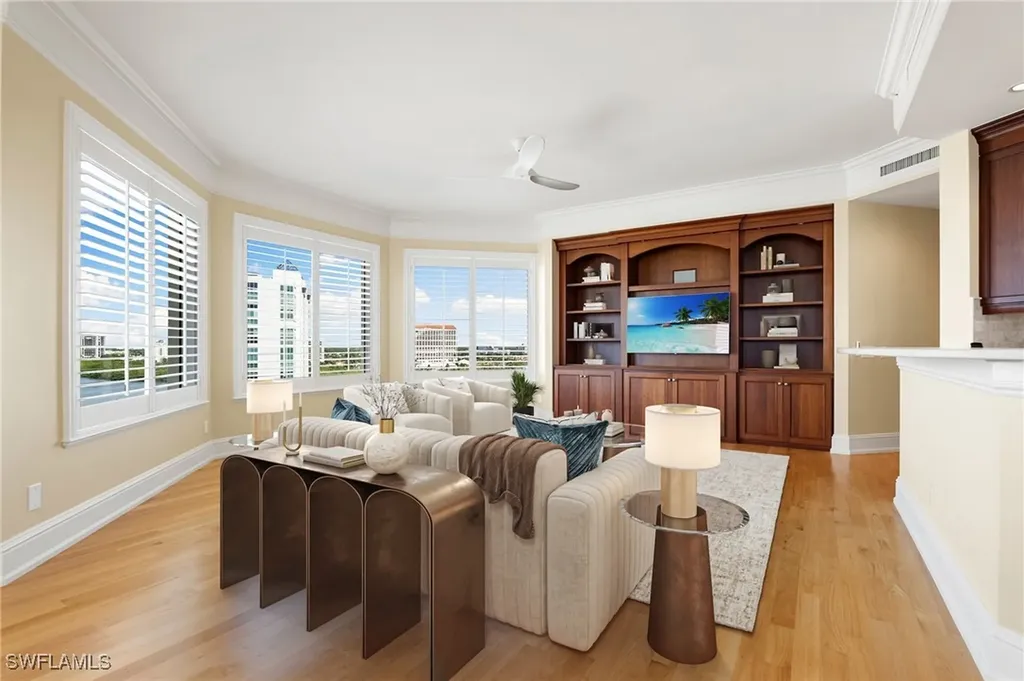 81 Seagate Drive Naples FL 34103