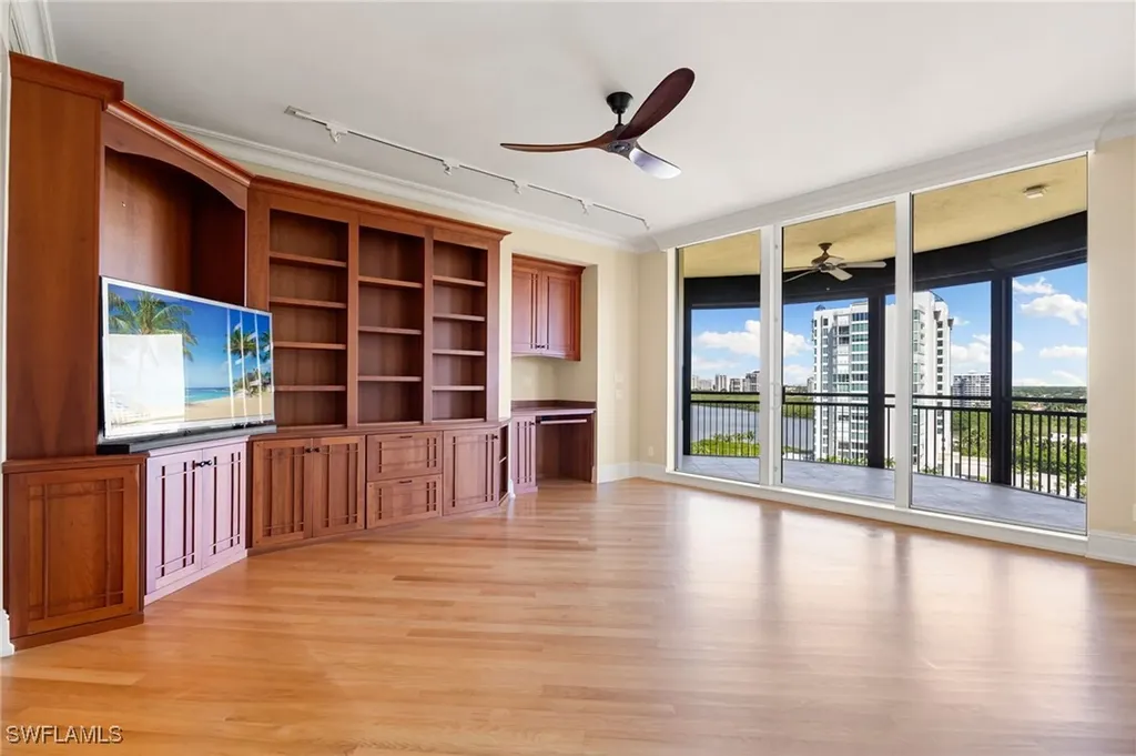 81 Seagate Drive Naples FL 34103