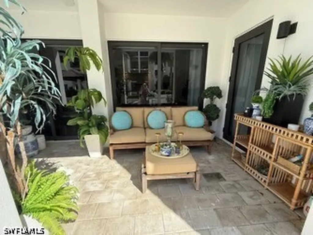 1030 3rd Avenue S Naples FL 34102