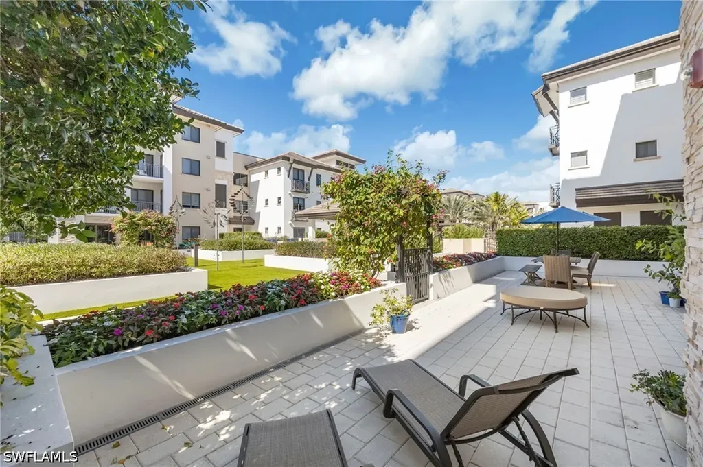 1030 3rd Avenue S Naples FL 34102