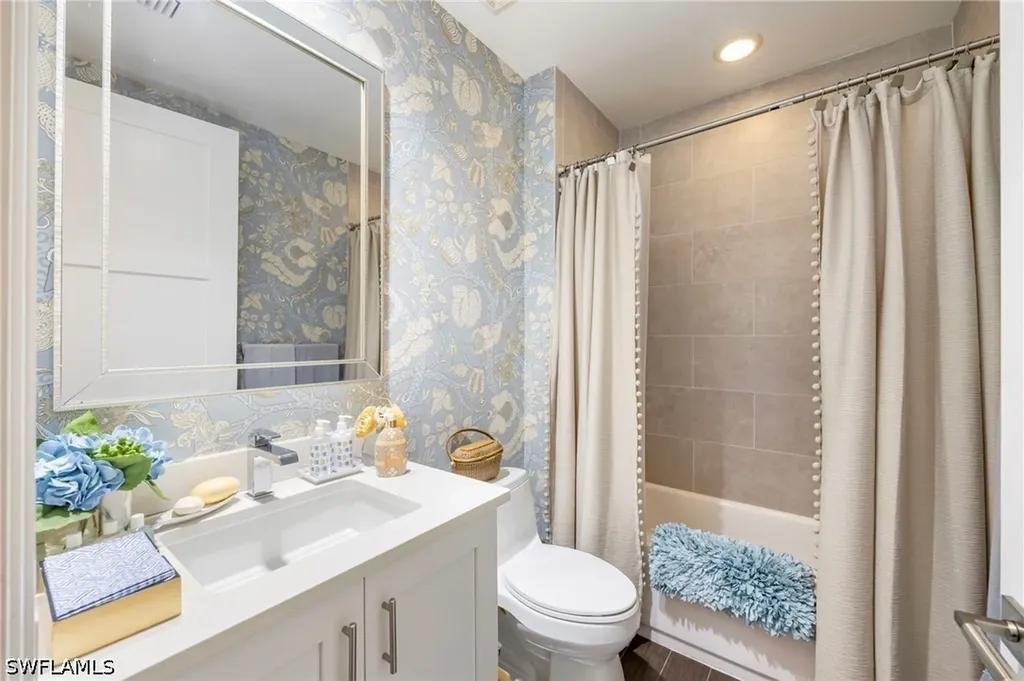 1030 3rd Avenue S Naples FL 34102
