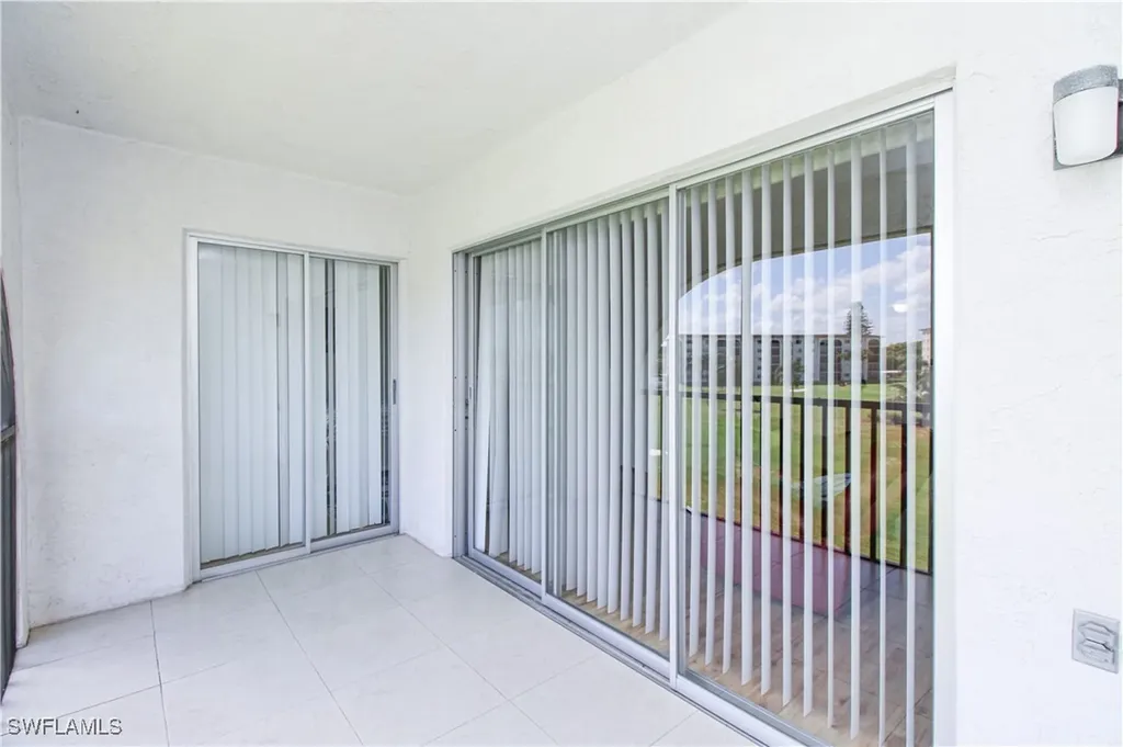 41 High Point Circle S Naples FL 34103