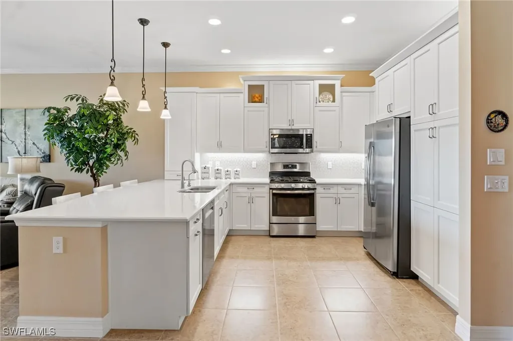 4339 Aurora Street Naples FL 34119
