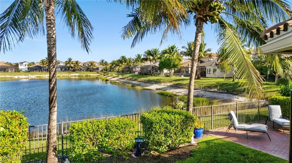 4339 Aurora Street Naples FL 34119