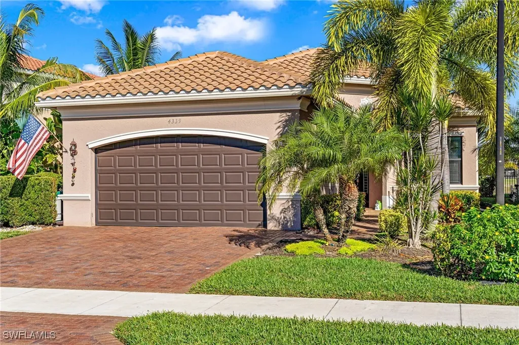 4339 Aurora Street Naples FL 34119