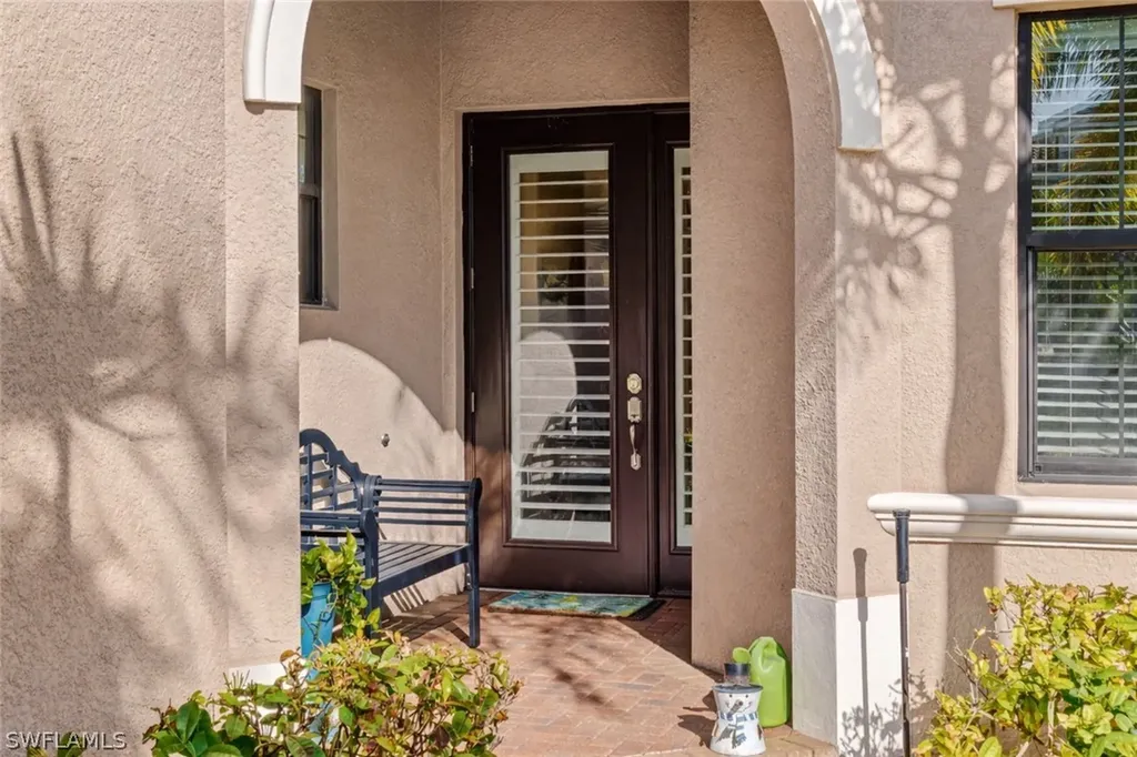 4339 Aurora Street Naples FL 34119