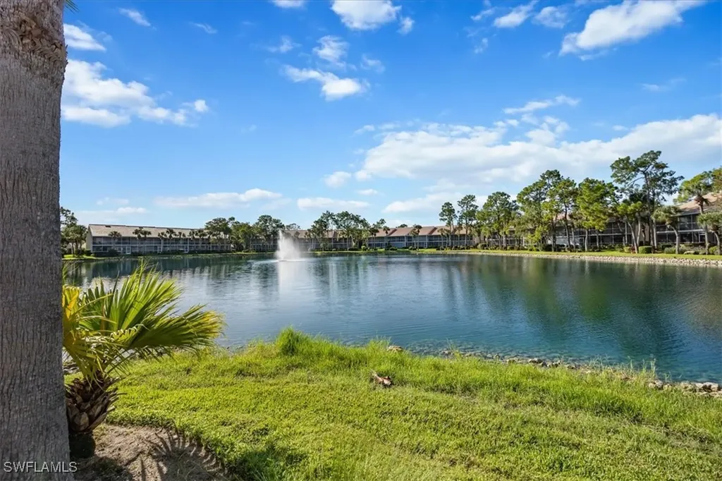 2400 Bayou Lane Naples FL 34112