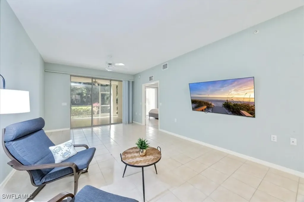 2400 Bayou Lane Naples FL 34112