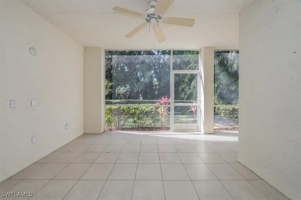 2400 Bayou Lane Naples FL 34112