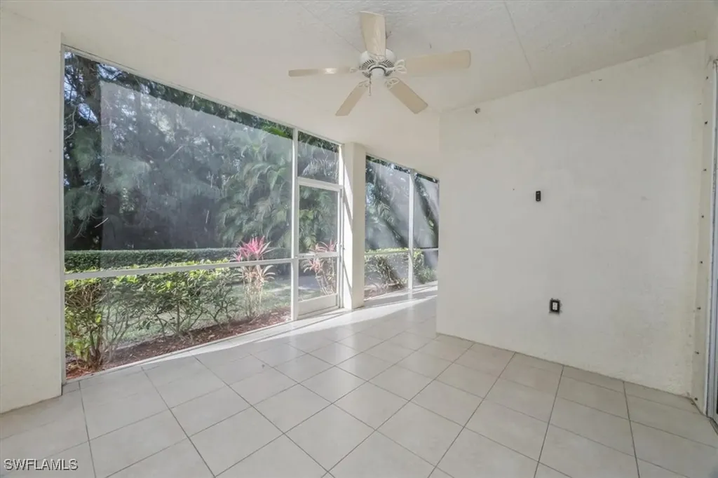 2400 Bayou Lane Naples FL 34112