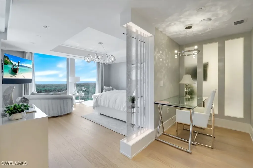 6897 Grenadier Boulevard Naples FL 34108