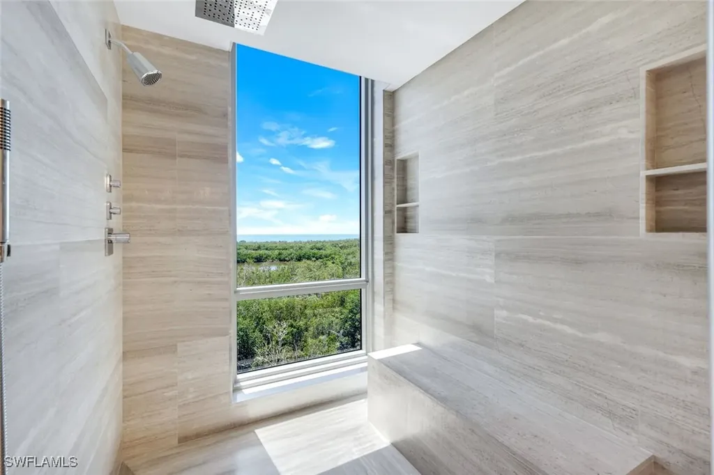 6897 Grenadier Boulevard Naples FL 34108