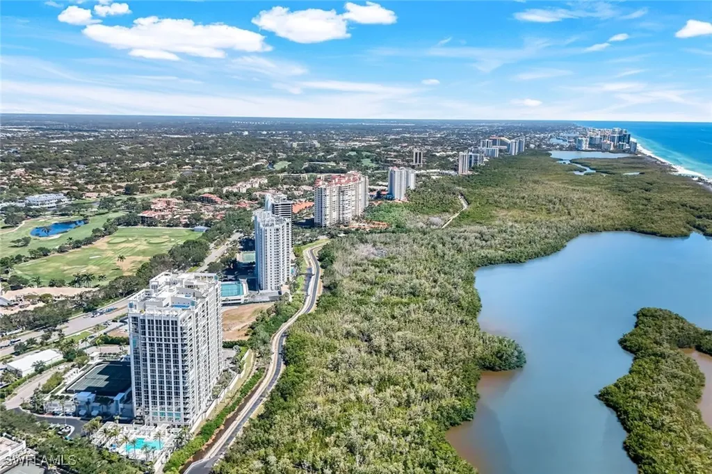 6897 Grenadier Boulevard Naples FL 34108