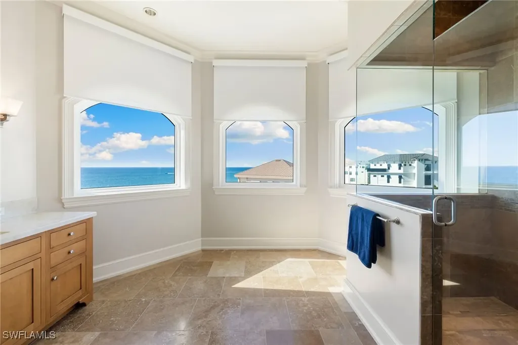 105 Felipe Lane Bonita Springs FL 34134