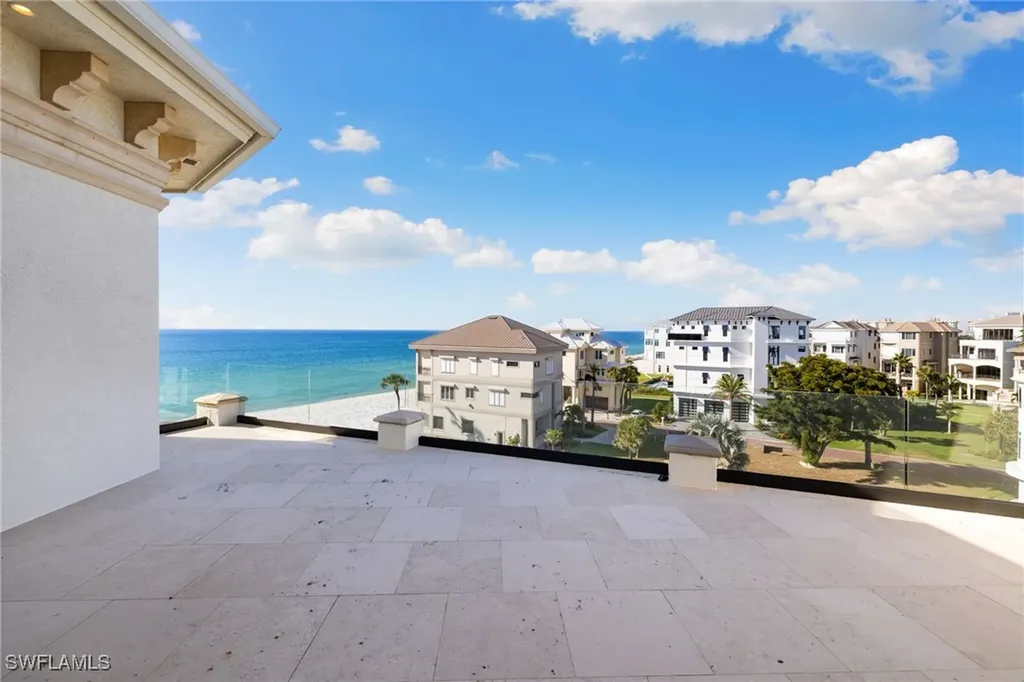 105 Felipe Lane Bonita Springs FL 34134