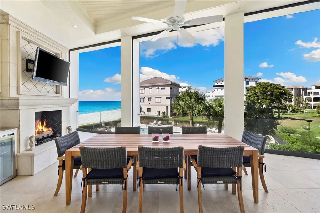 105 Felipe Lane Bonita Springs FL 34134