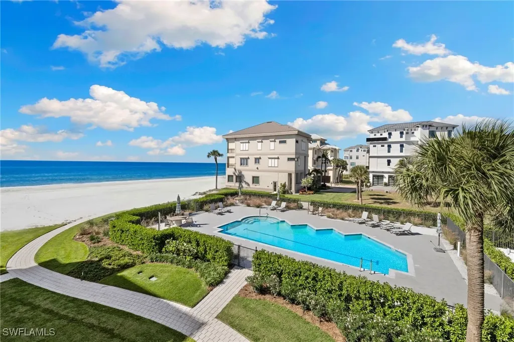 105 Felipe Lane Bonita Springs FL 34134