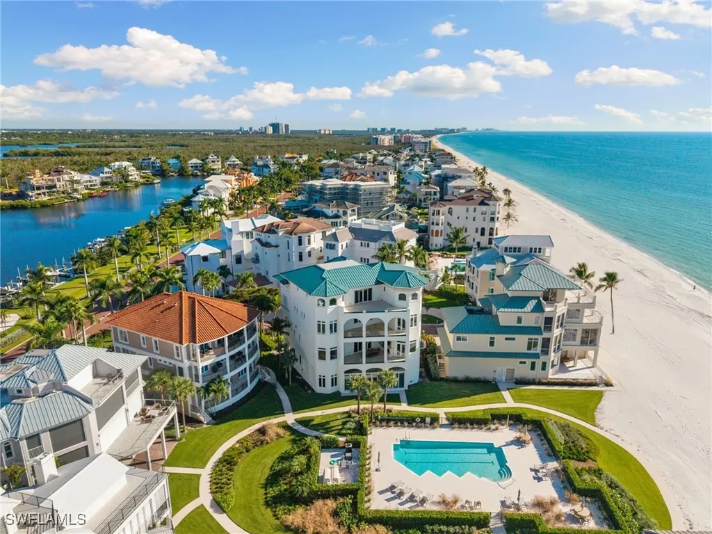 105 Felipe Lane Bonita Springs FL 34134