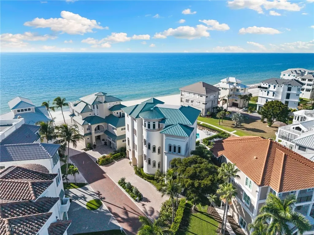 105 Felipe Lane Bonita Springs FL 34134