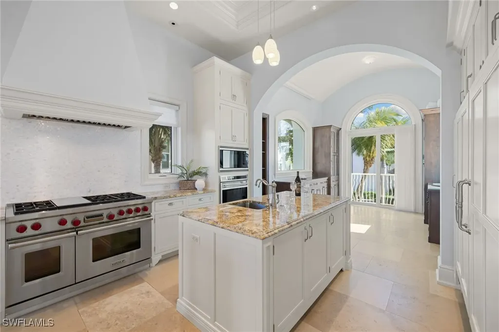 105 Felipe Lane Bonita Springs FL 34134