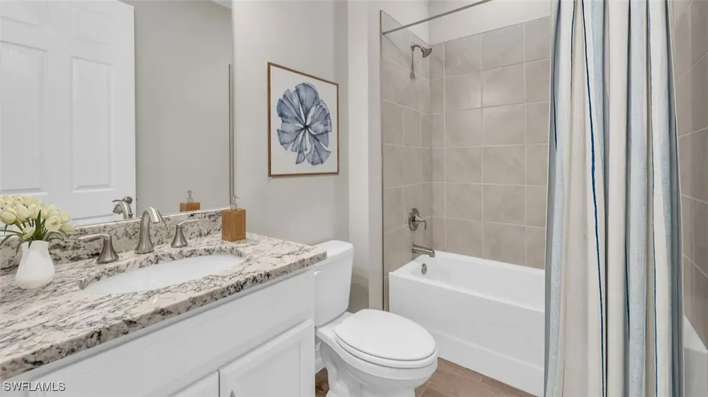 552 Spring Hill Lake Loop Cape Coral FL 33993