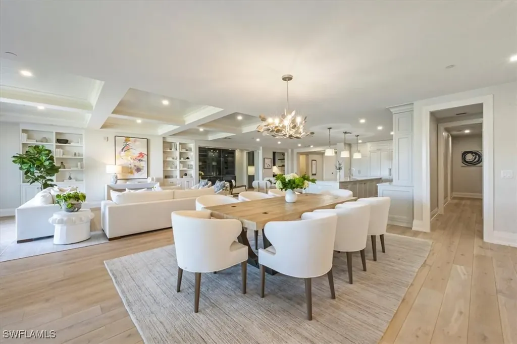 1820 Gulf Shore Boulevard N Naples FL 34102
